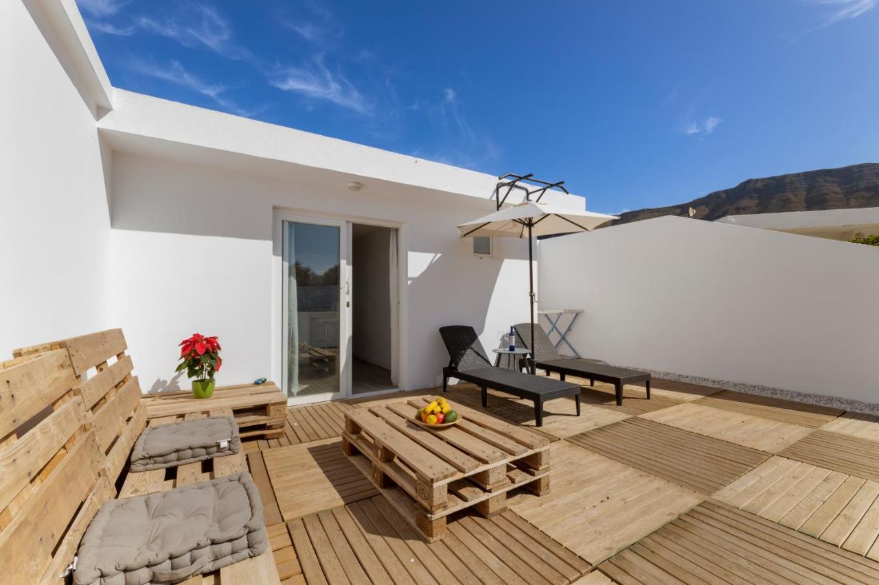 Famara Loft 12アパートメント エクステリア 写真