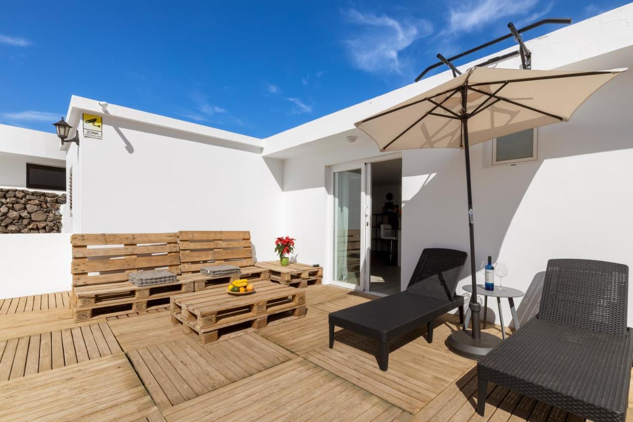 Famara Loft 12アパートメント エクステリア 写真