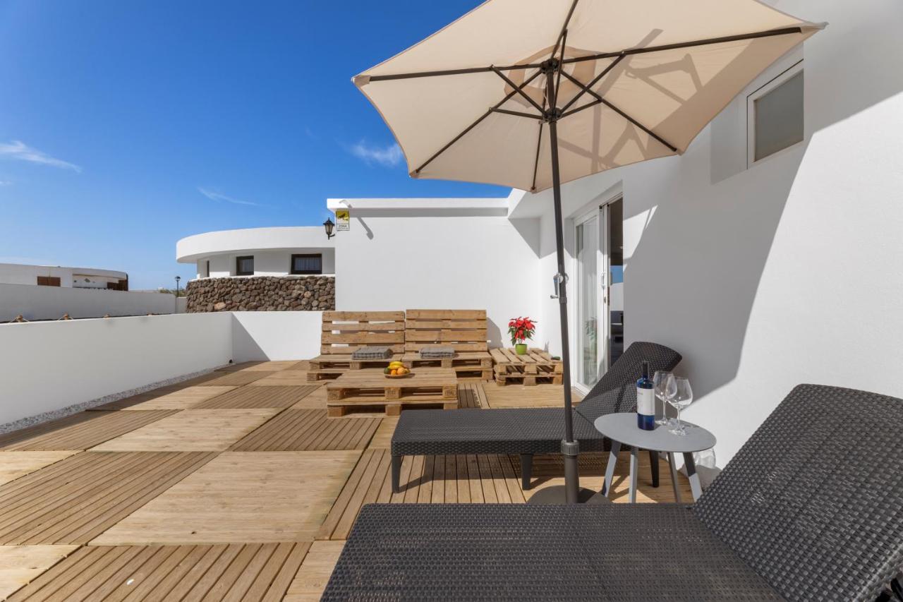 Famara Loft 12アパートメント エクステリア 写真